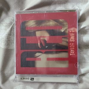 Red Taylor Swift album